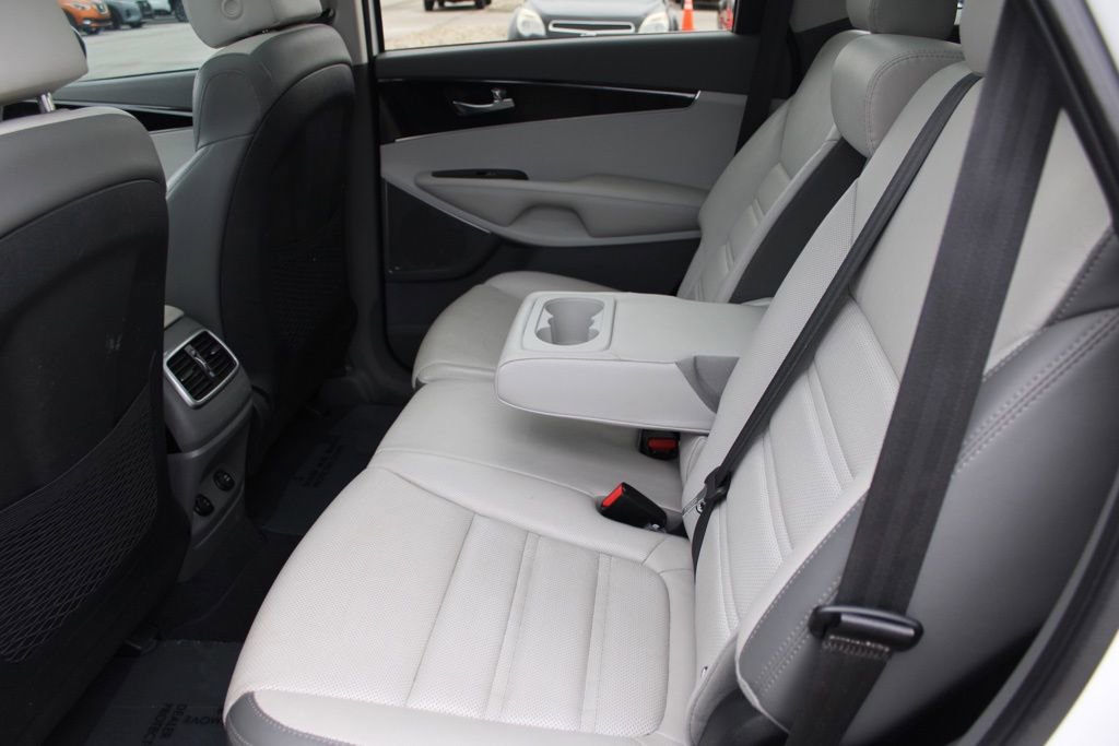 Used 2020 Kia Sorento SX image 27