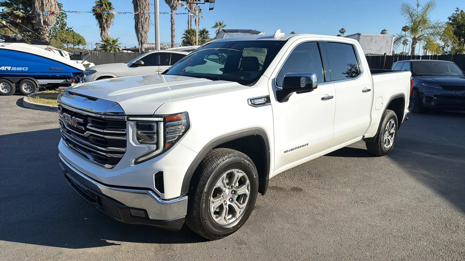 Used 2023 GMC Sierra 1500 SLT RWD image 4