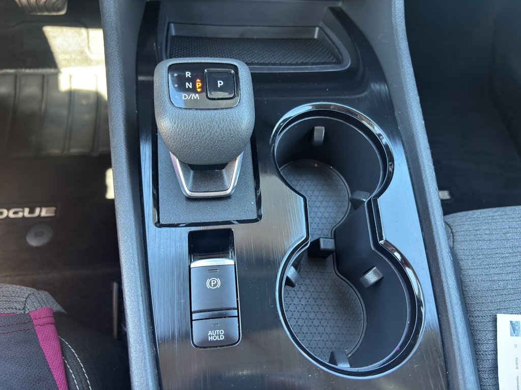 Used 2023 Nissan Rogue SV image 18