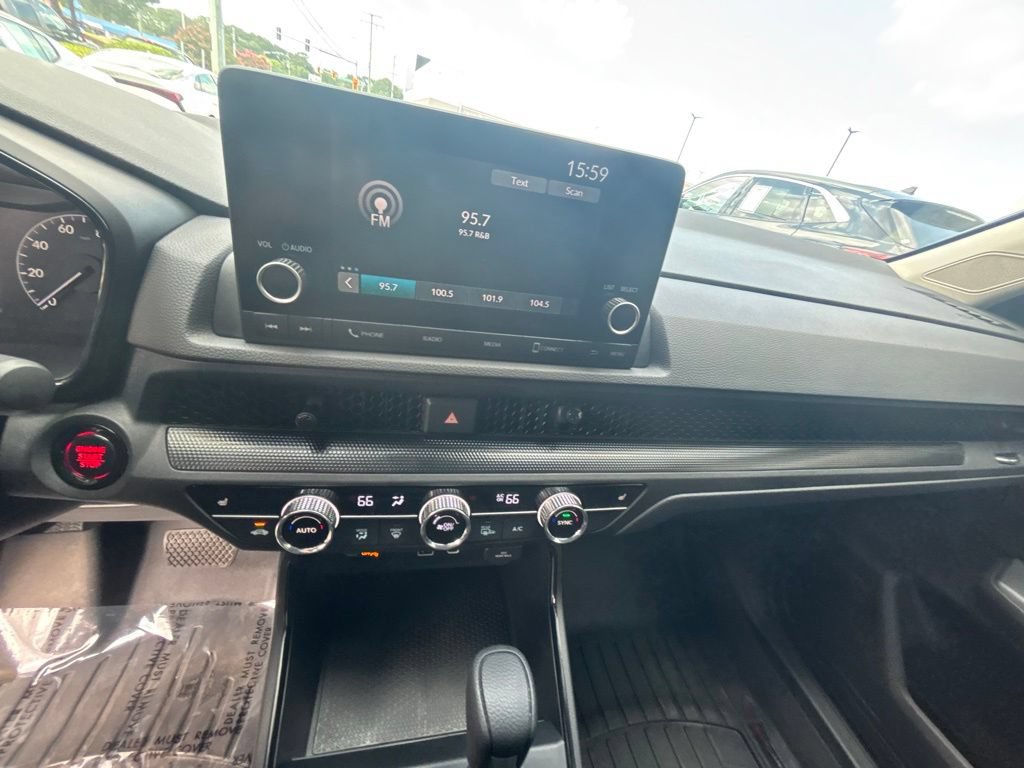 Used 2023 Honda CR-V EX image 13