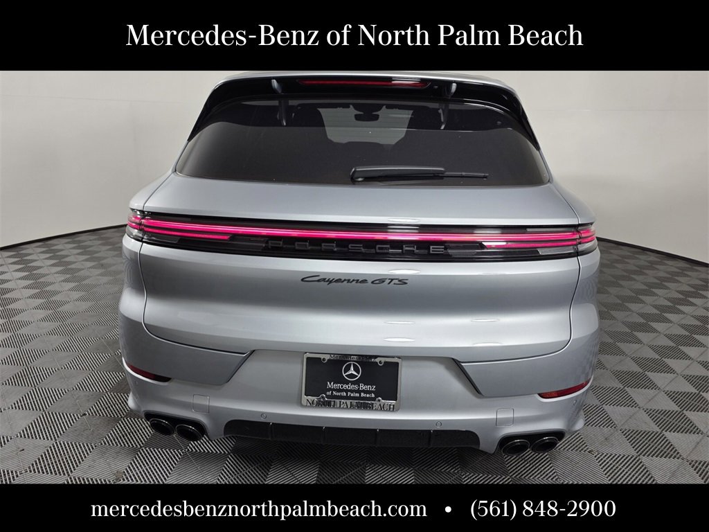 Used 2025 Porsche Cayenne GTS image 5