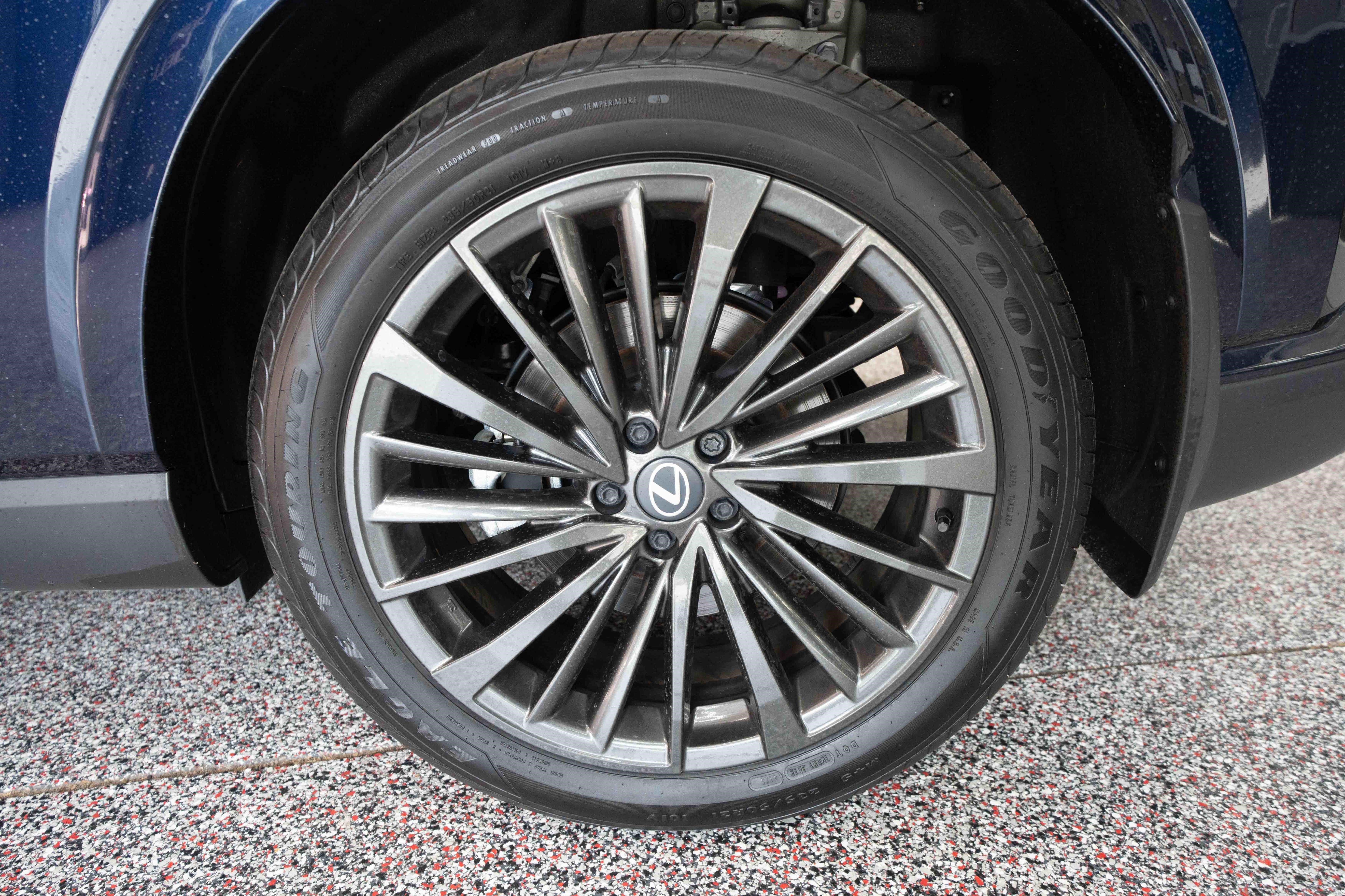 Used 2026 Lexus RX 350 Premium w/ Accessory Package (2T) AWD/4WD image 28