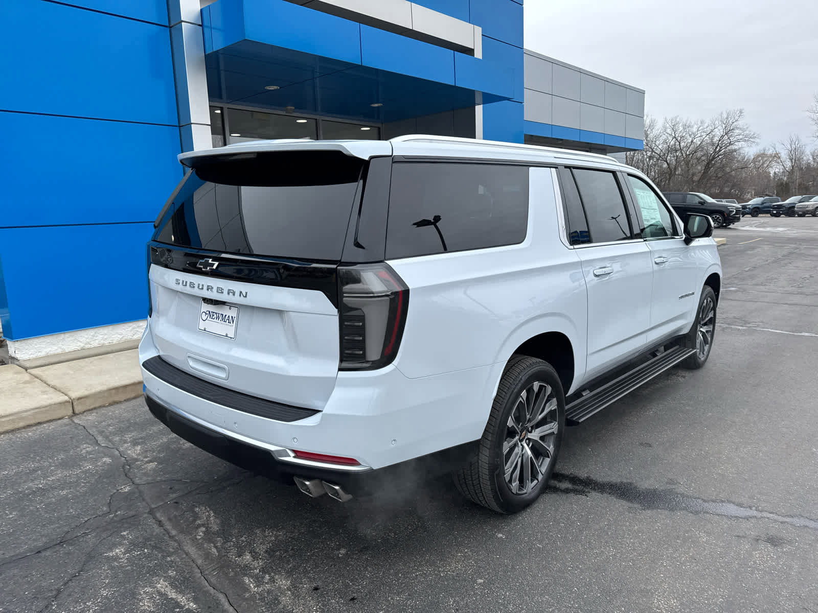 New 2026 Chevrolet Suburban High Country image 8