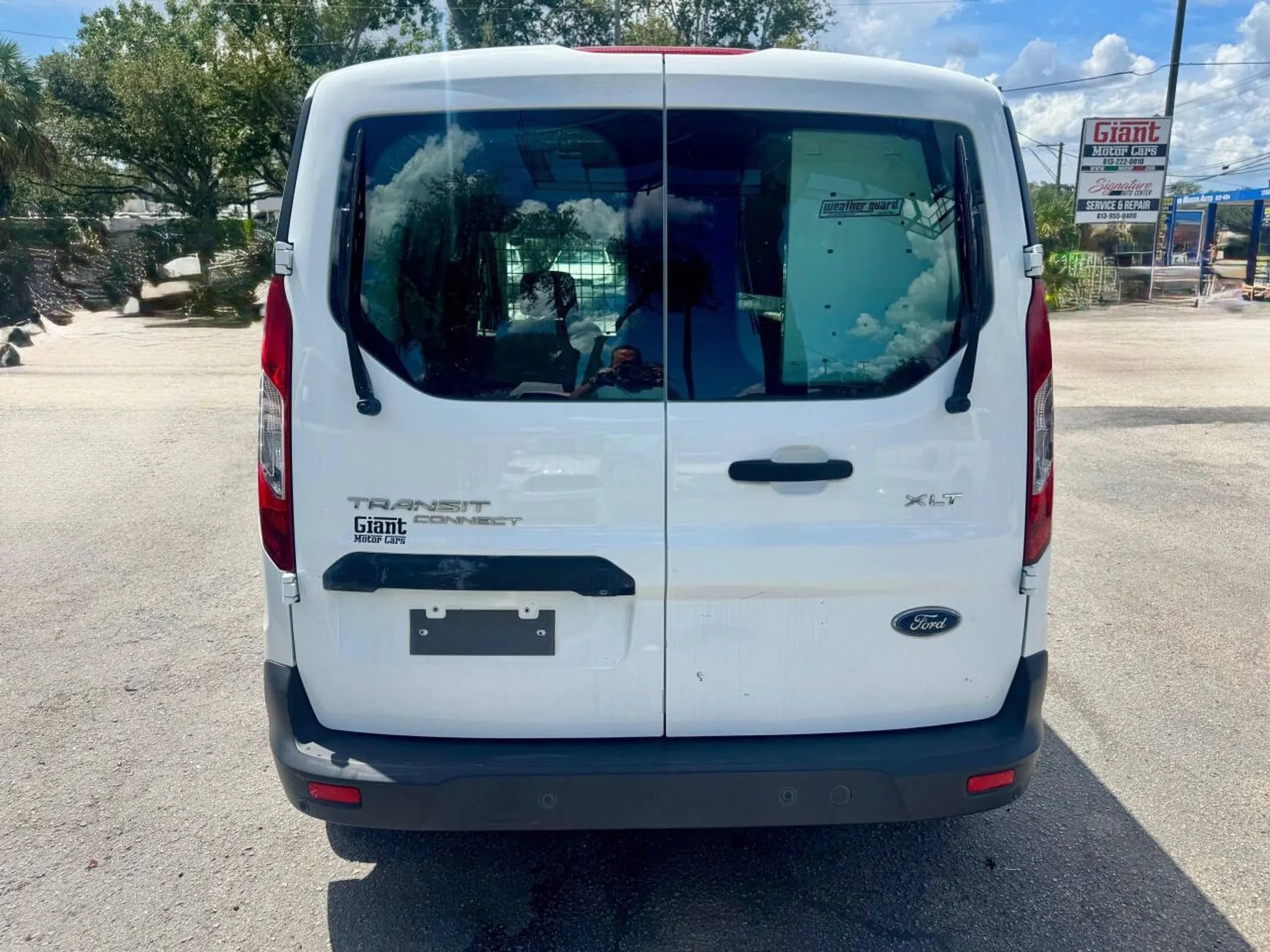 Used 2019 Ford Transit Connect XLT FWD image 16