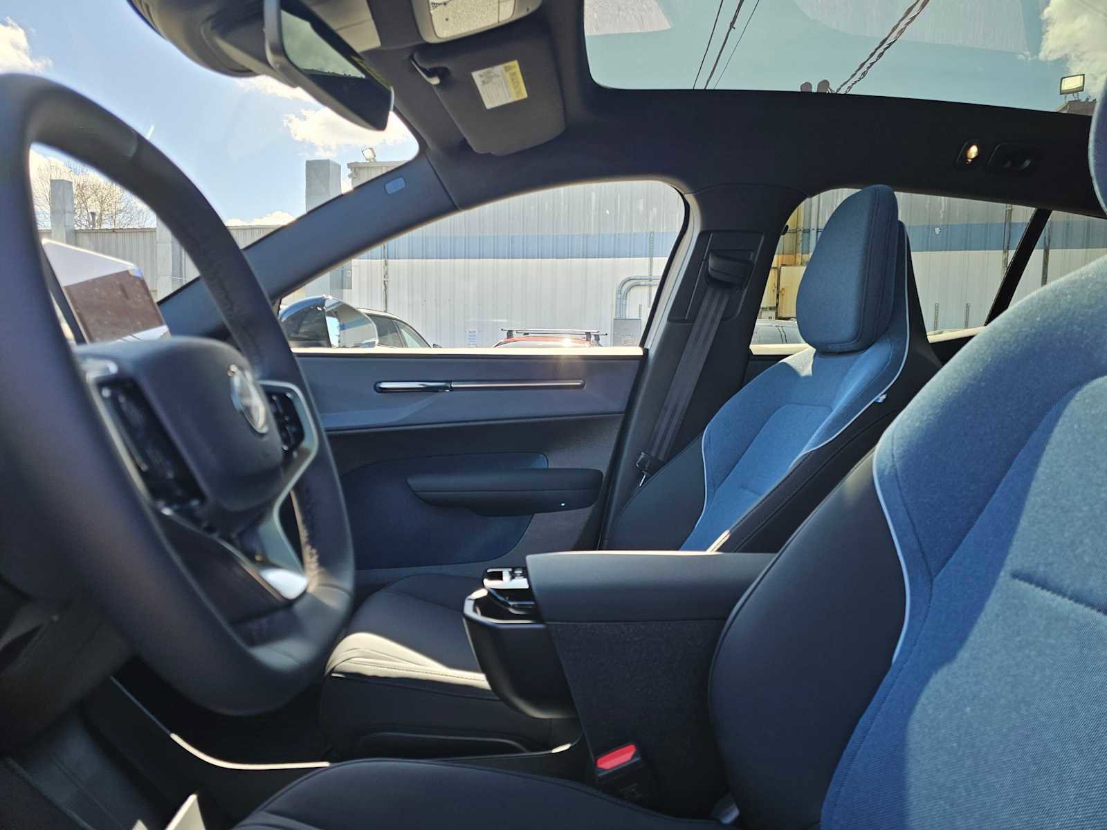 New 2026 Volvo EX30 Ultra w/ Climate Package image 22