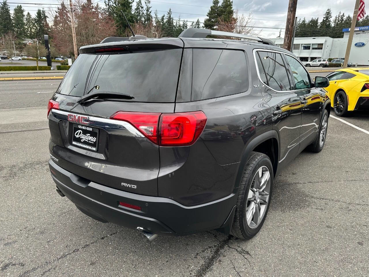Used 2018 GMC Acadia SLT AWD/4WD image 10