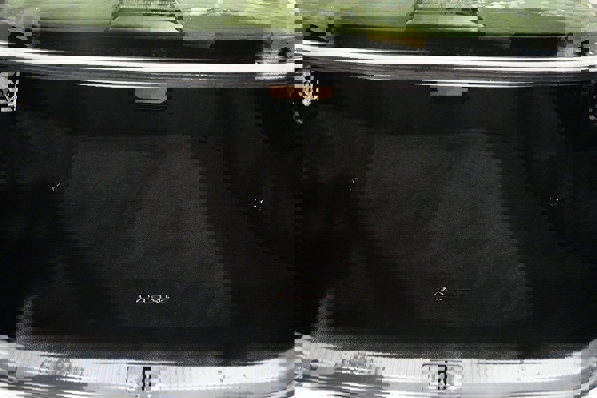 Used 2015 Lexus ES 350 w/ Luxury Package image 21