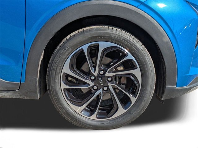 Used 2023 Chevrolet Bolt EUV Premier w/ Sun & Sound Package image 11