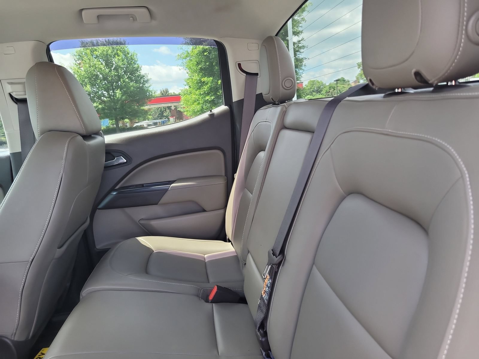 Used 2015 GMC Canyon SLT w/ Driver Alert Package RWD image 22