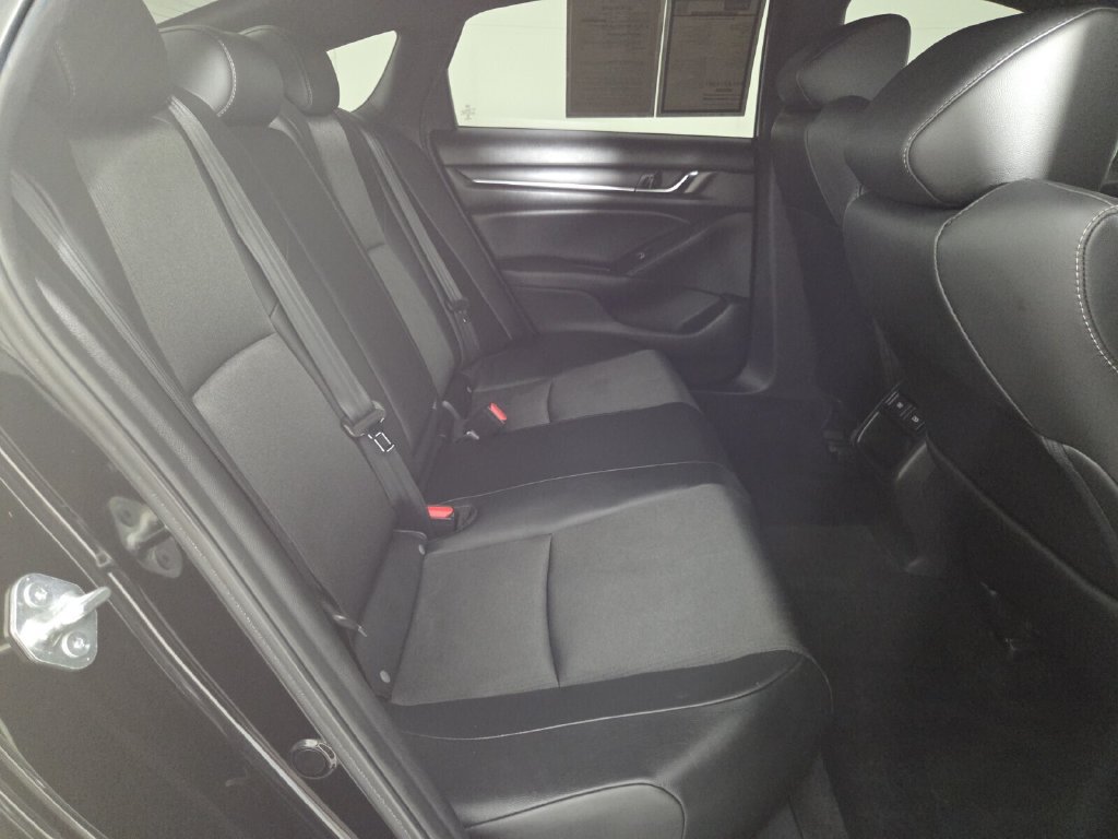 Used 2021 Honda Accord Sport image 28