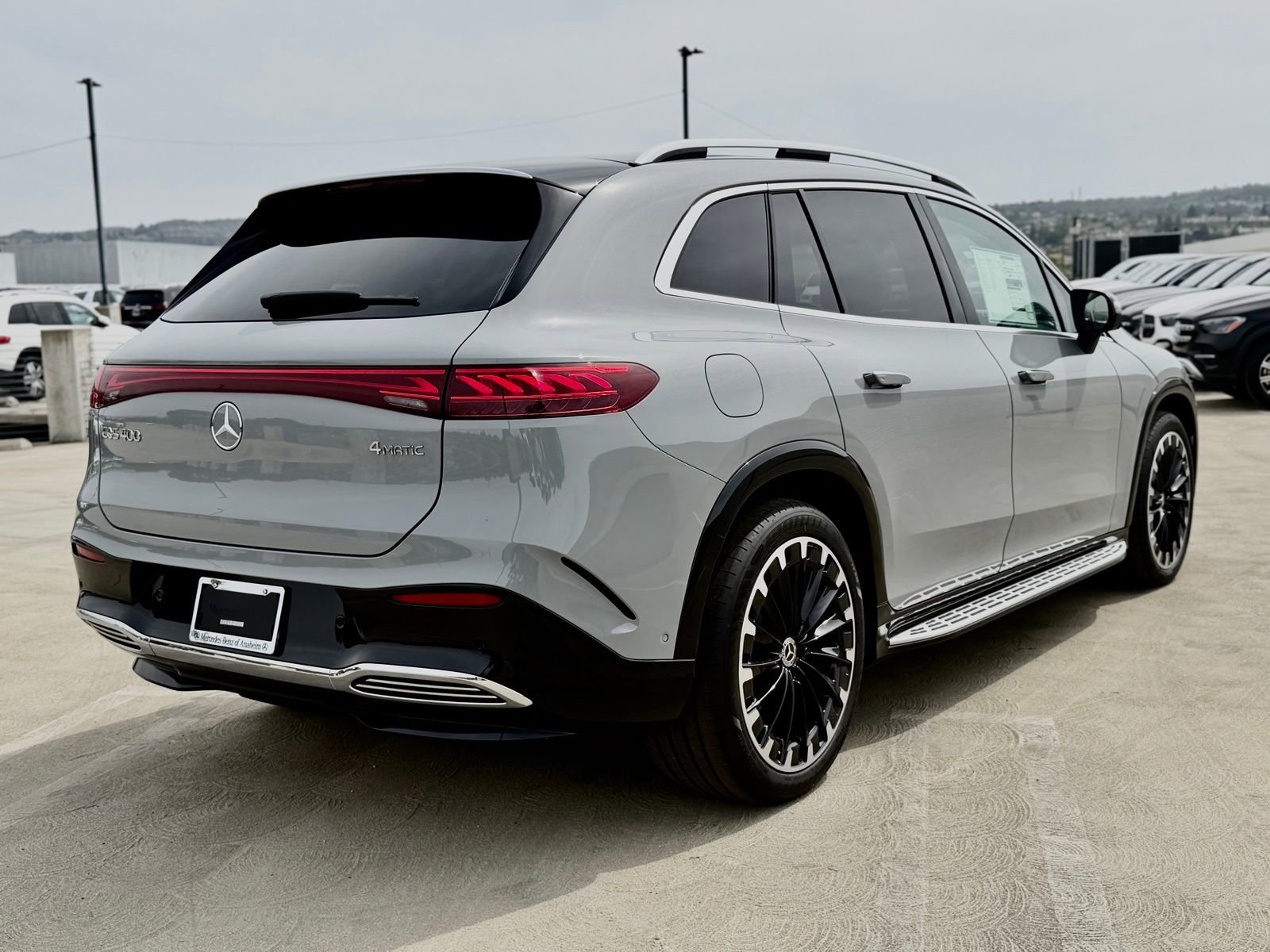 New 2026 Mercedes-Benz EQS 400 4MATIC SUV image 9