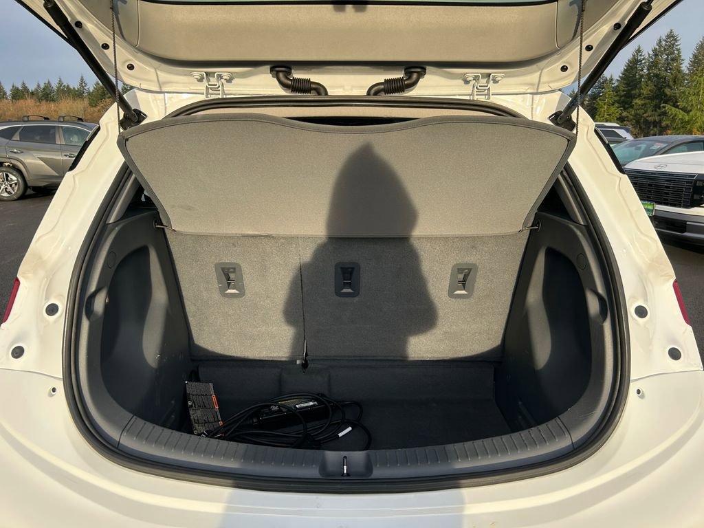 Used 2021 Chevrolet Bolt LT image 24
