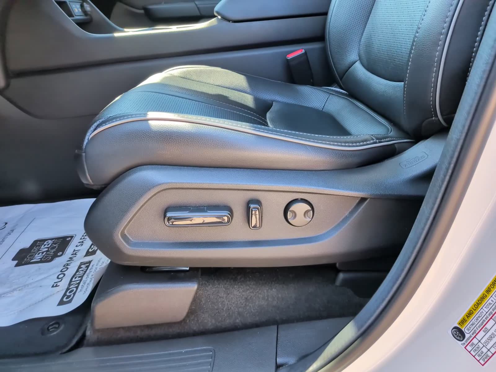Used 2024 Honda Pilot Elite image 18