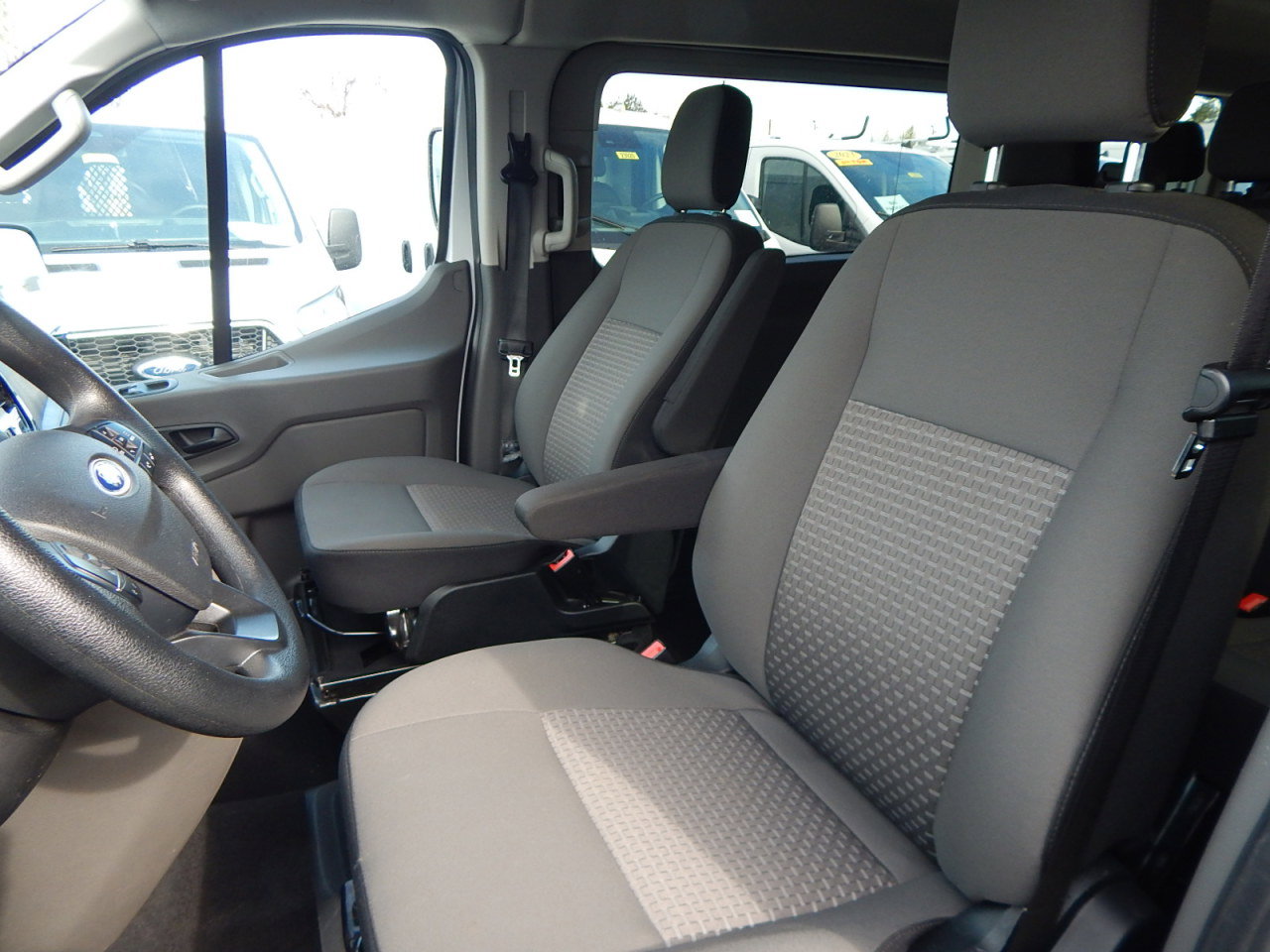 Used 2023 Ford Transit 350 XLT image 16