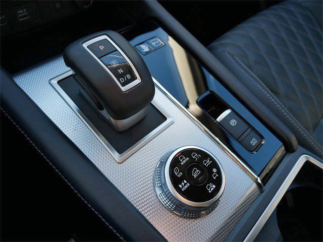 Used 2025 Mitsubishi Outlander SEL image 22