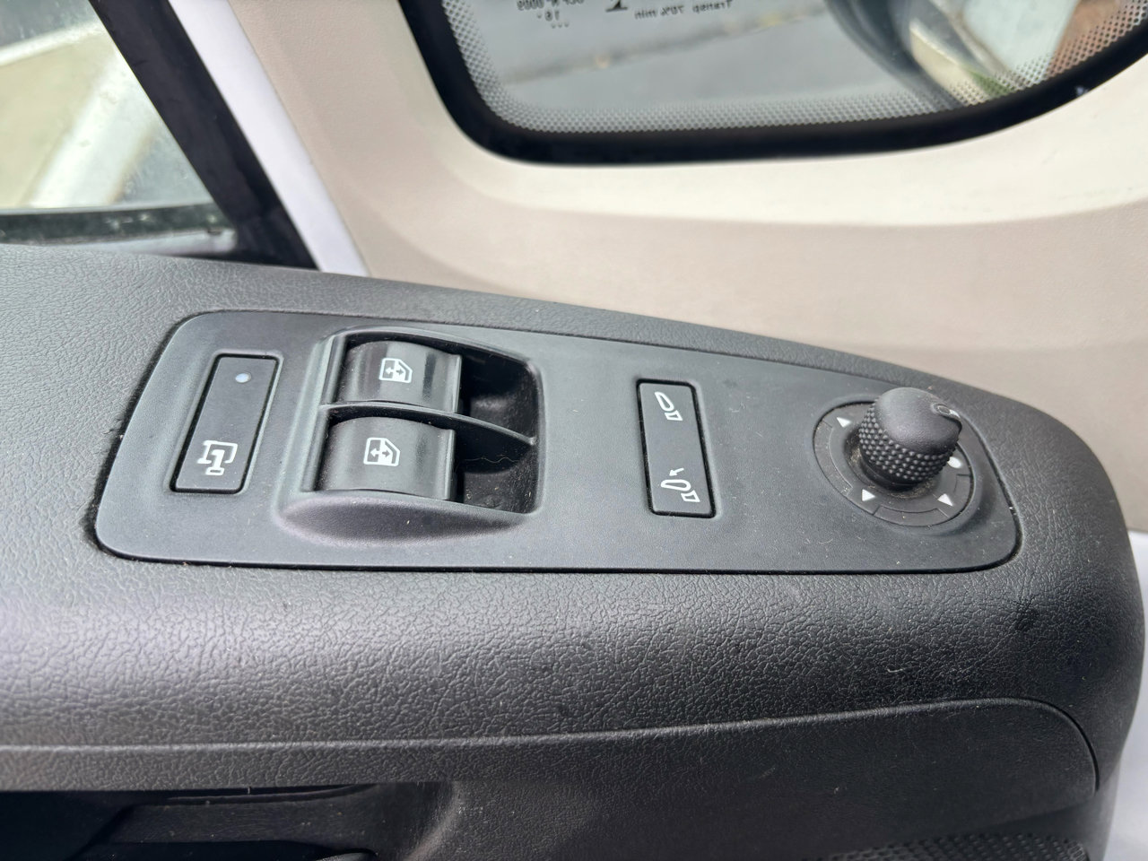 Used 2017 RAM ProMaster 1500 image 16