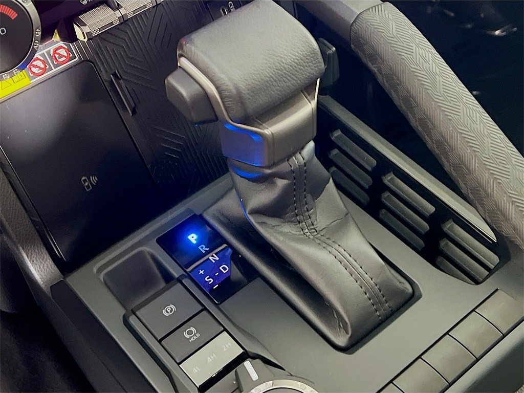 Certified 2025 Toyota Tacoma SR5 image 16