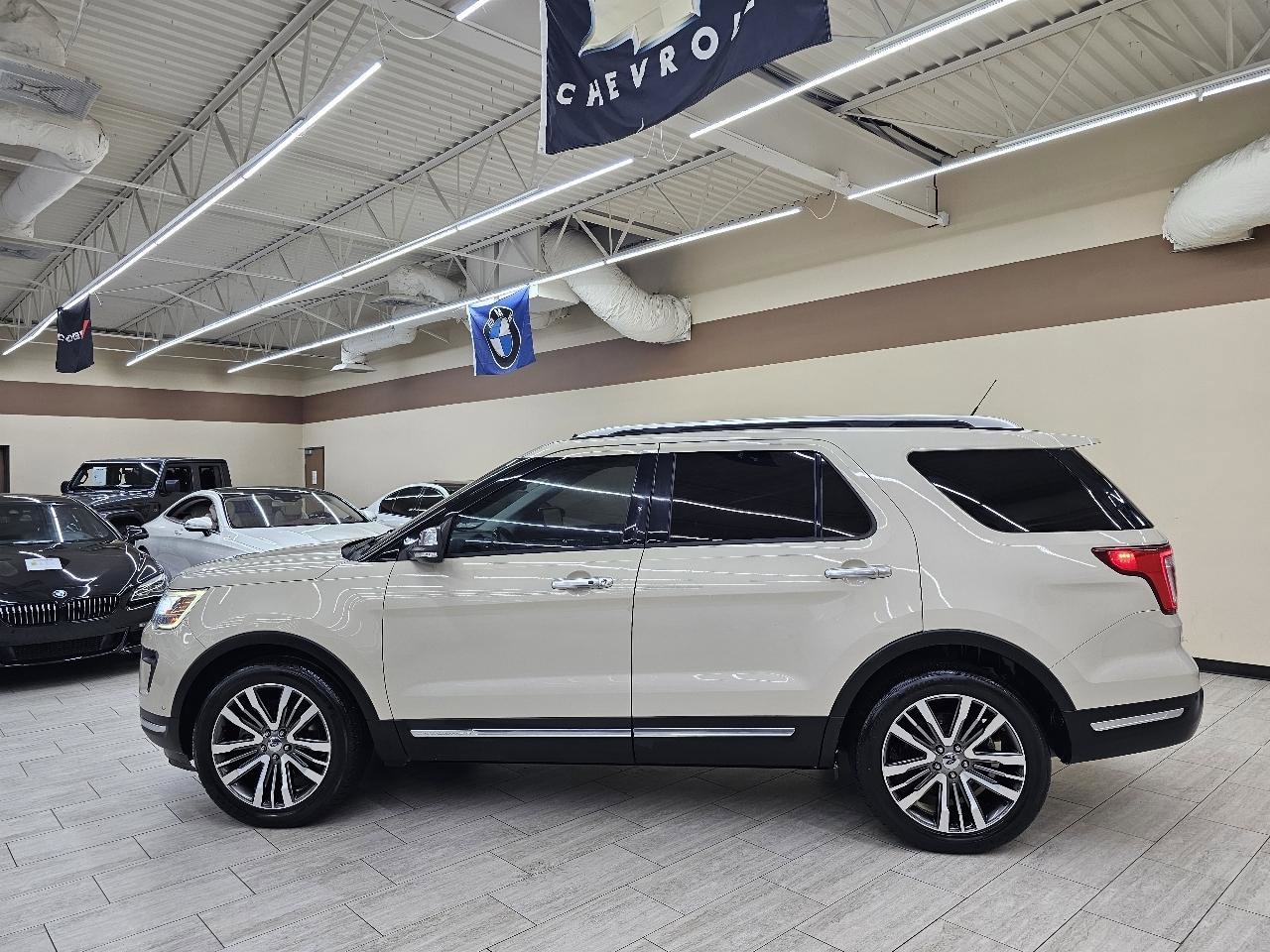 Used 2018 Ford Explorer Platinum image 9
