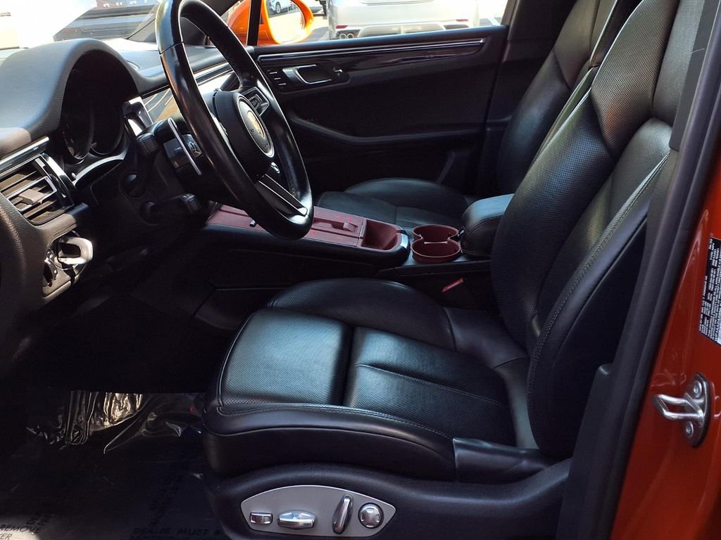 Used 2022 Porsche Macan image 15