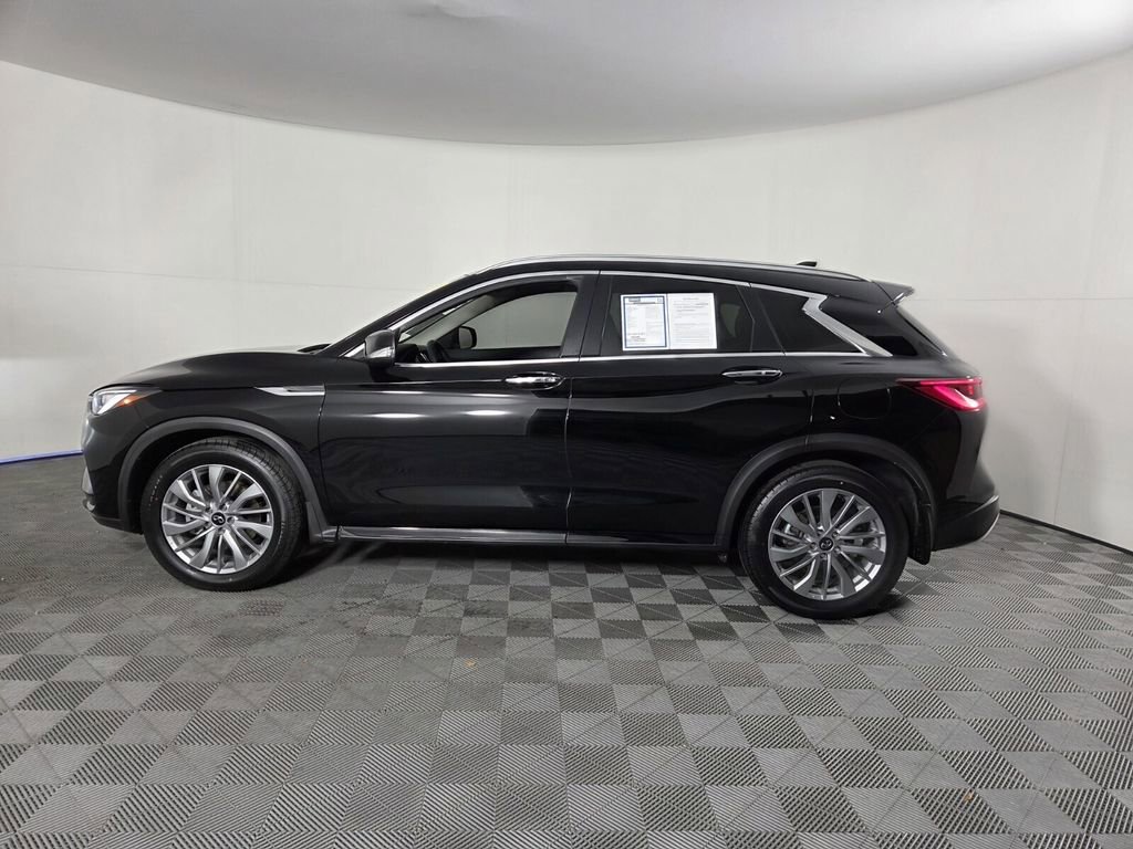 Used 2023 INFINITI QX50 Luxe image 9