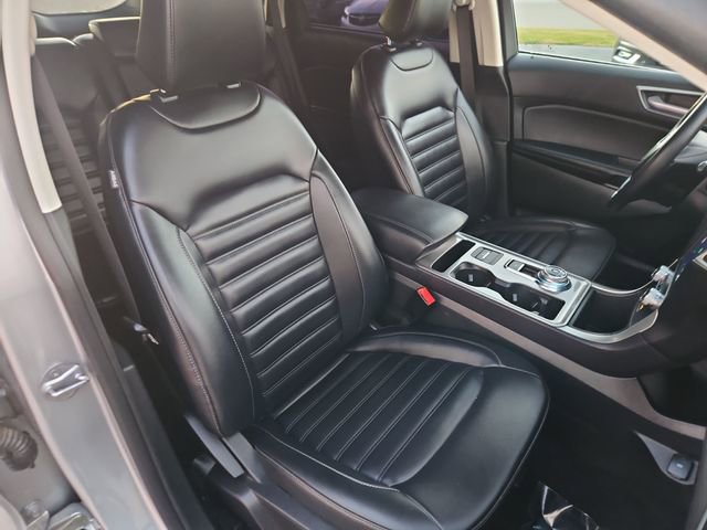 Used 2023 Ford Edge SEL image 34