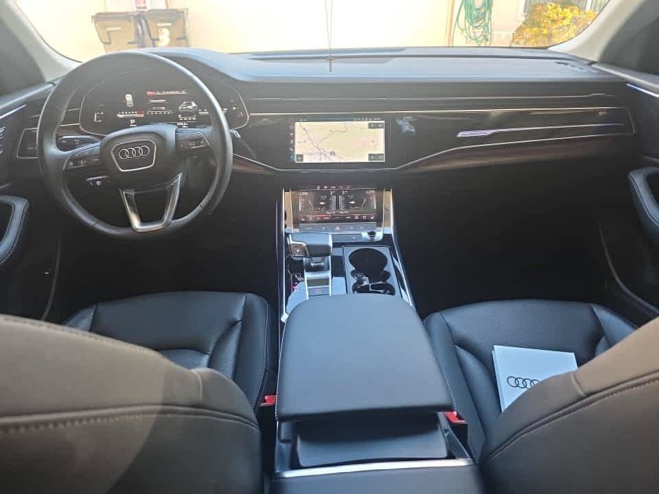 Used 2023 Audi Q8 Premium Plus AWD/4WD image 7
