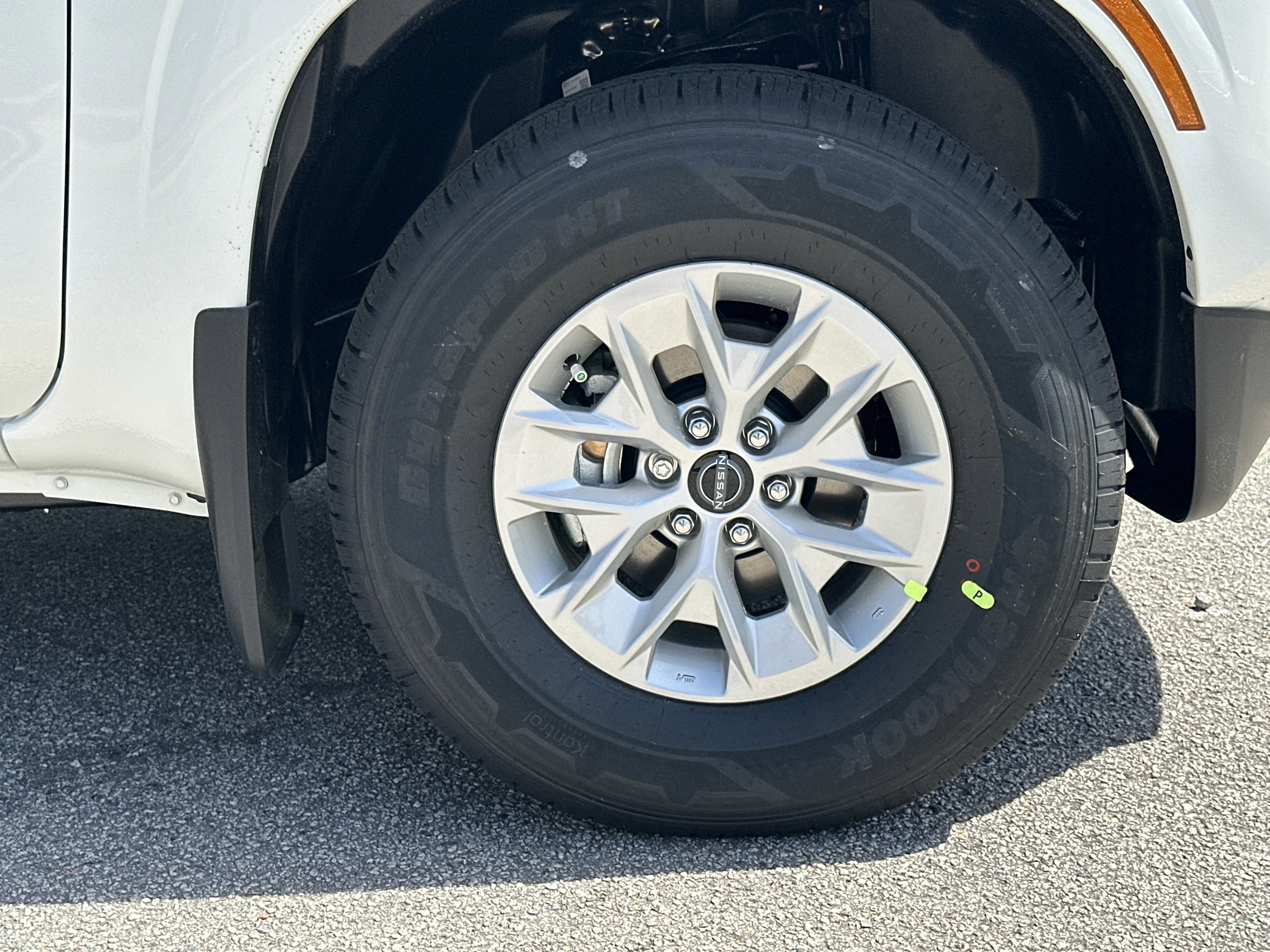 New 2026 Nissan Frontier S image 12