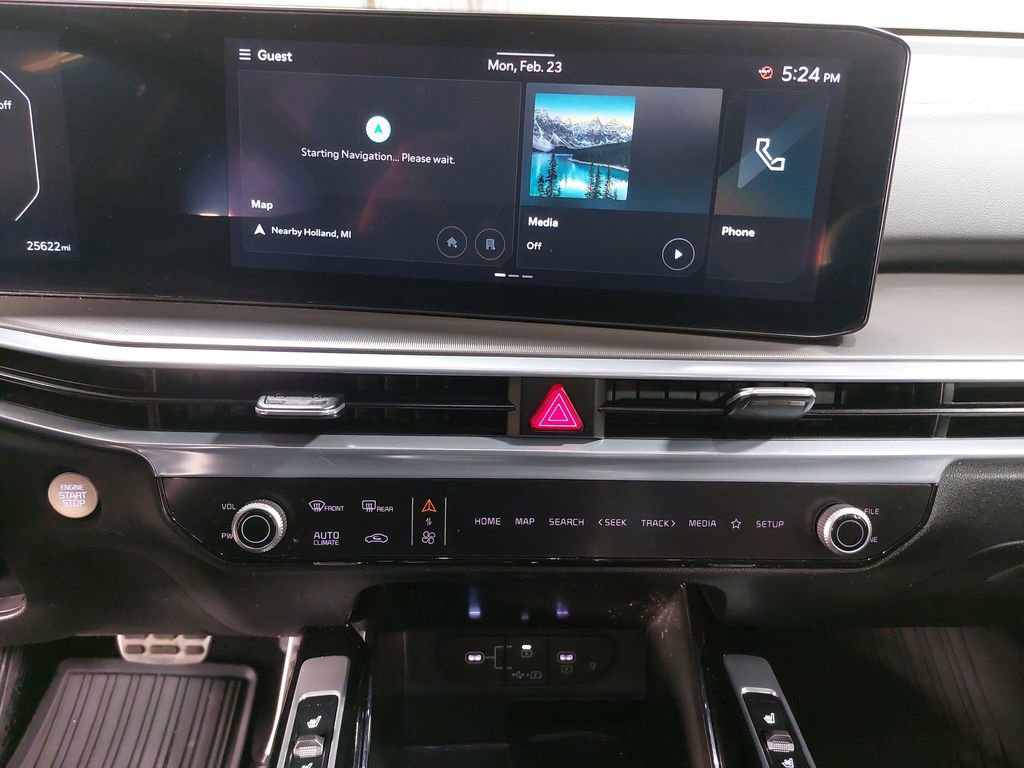 Used 2024 Kia Sorento SX image 22