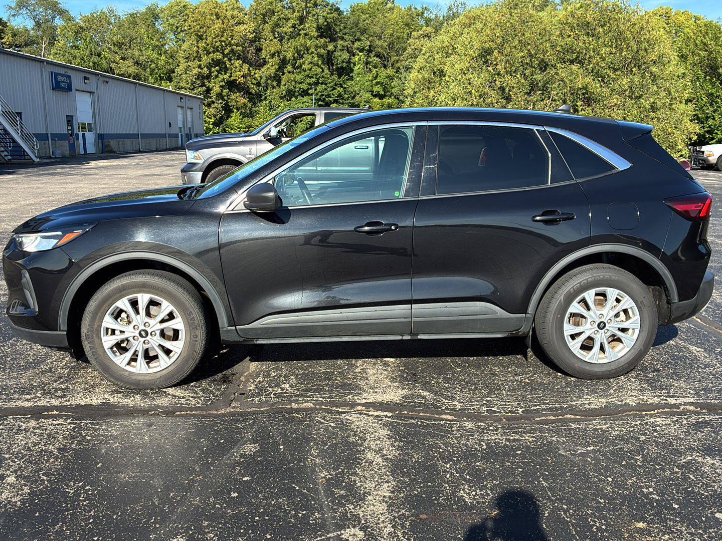 Used 2024 Ford Escape Active AWD/4WD image 2