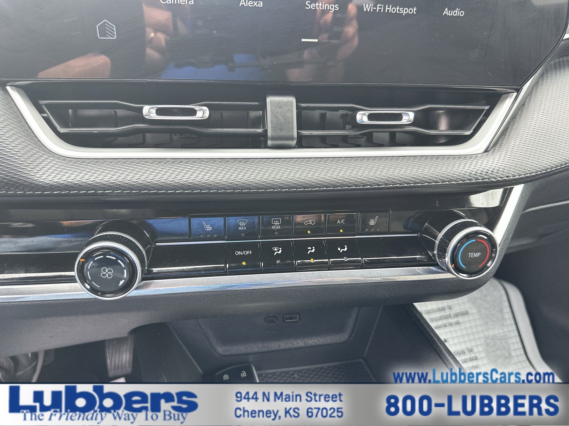 Used 2025 Chevrolet Equinox LT AWD/4WD image 17