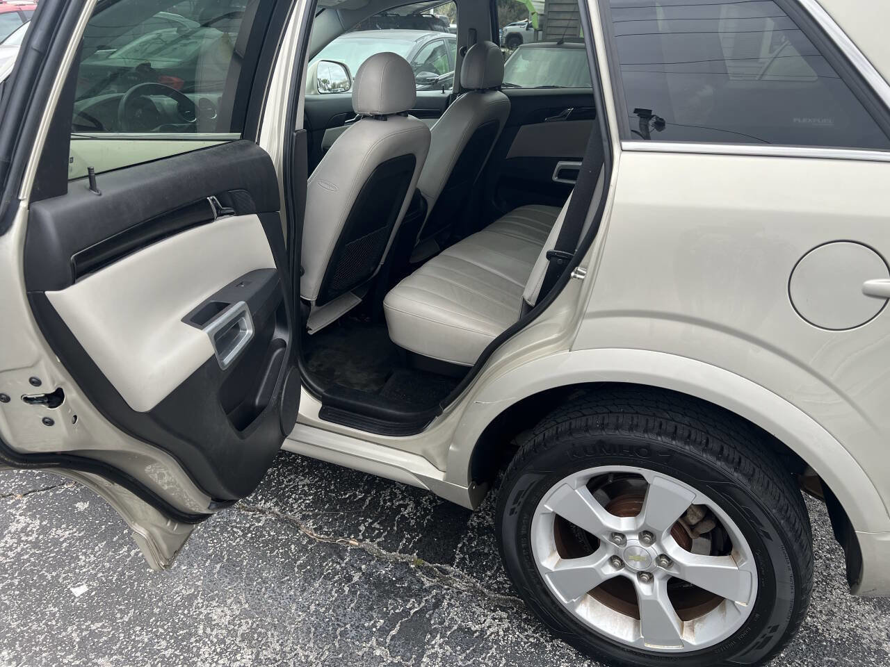 Used 2014 Chevrolet Captiva Sport LTZ image 10