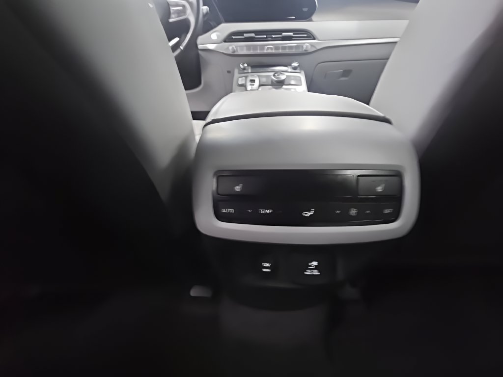 Used 2021 Hyundai Palisade SEL w/ Premium Package AWD/4WD image 29