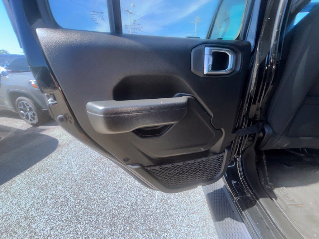Certified 2023 Jeep Wrangler Unlimited Sport w/ Sun And Sound Package AWD/4WD image 20