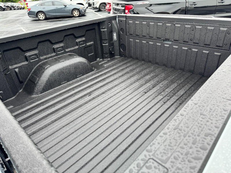 New 2026 Chevrolet Silverado 1500 High Country AWD/4WD image 8