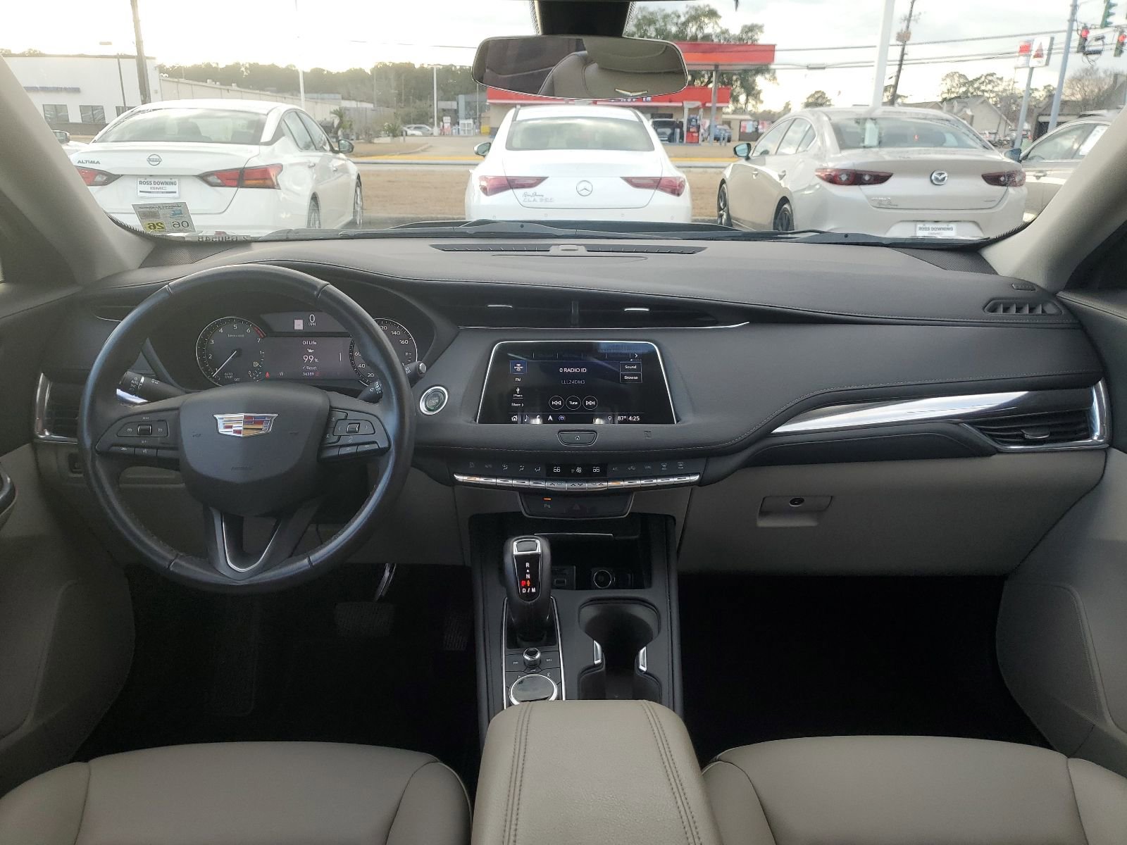 Used 2019 Cadillac XT4 Luxury image 9