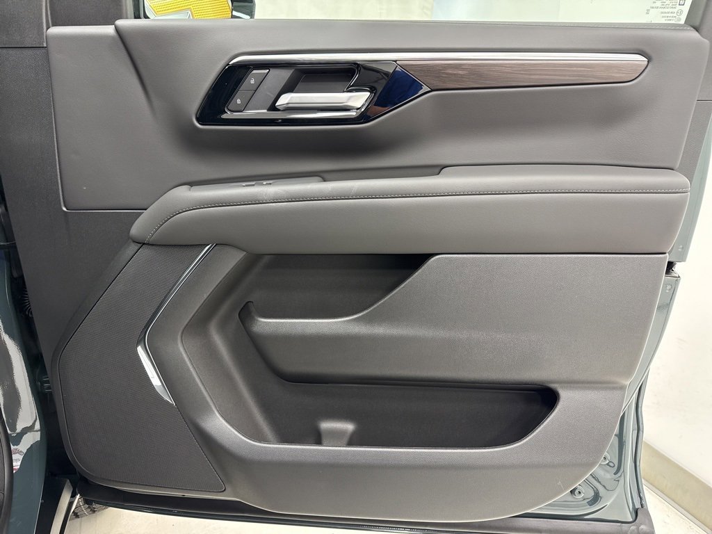 New 2026 Chevrolet Tahoe Z71 image 8