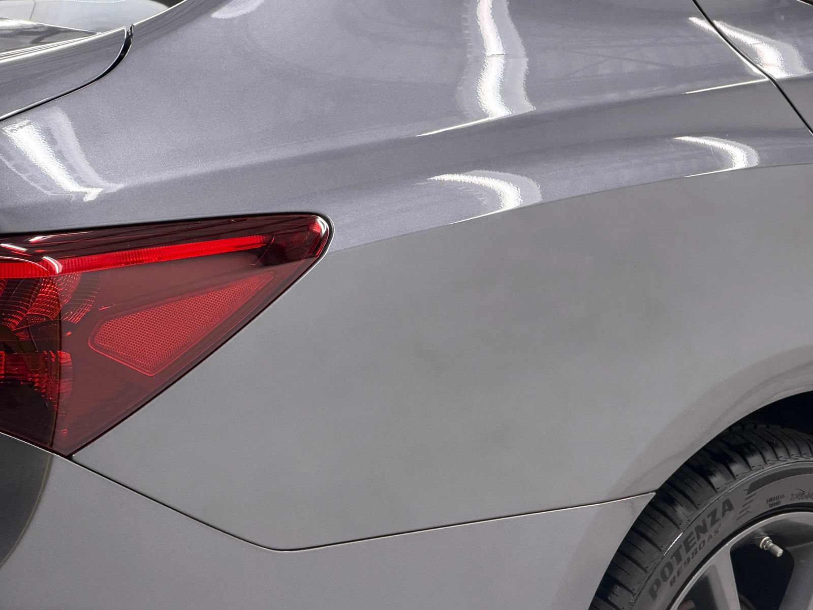 Used 2018 Acura TLX w/ Technology & A-SPEC Package AWD/4WD image 10