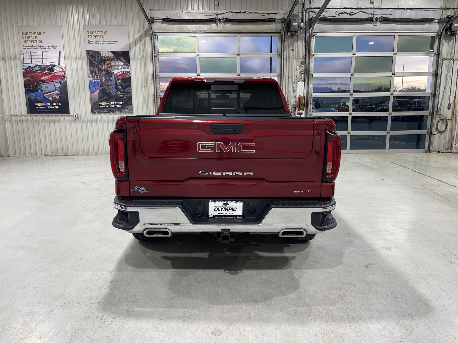 Used 2021 GMC Sierra 1500 SLT w/ SLT Premium Package AWD/4WD image 7