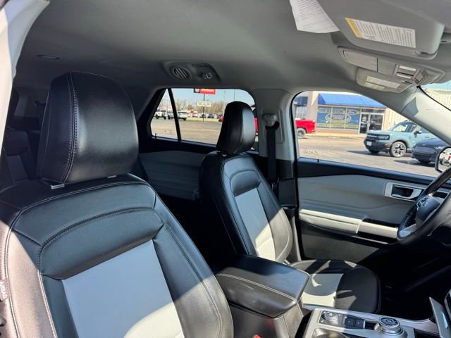 Used 2023 Ford Explorer XLT w/ Equipment Group 202A image 42