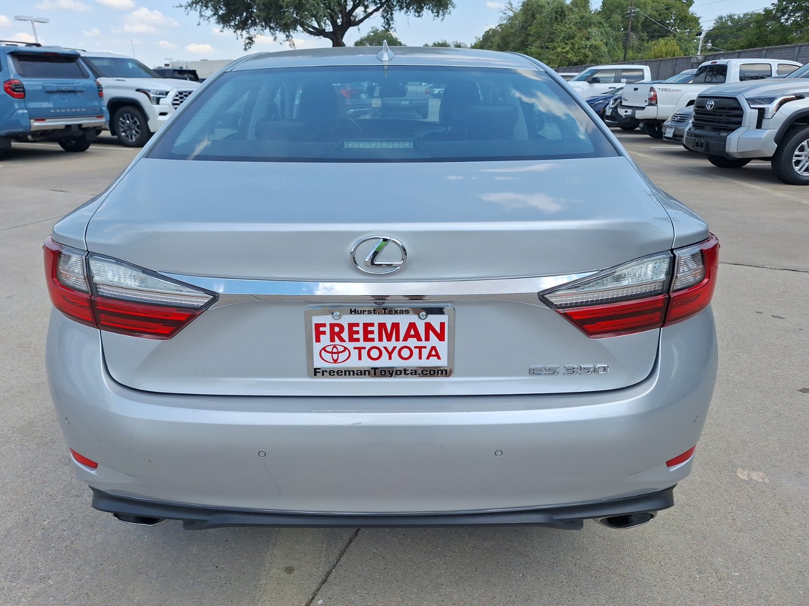 Used 2017 Lexus ES 350 w/ Premium Package FWD image 5