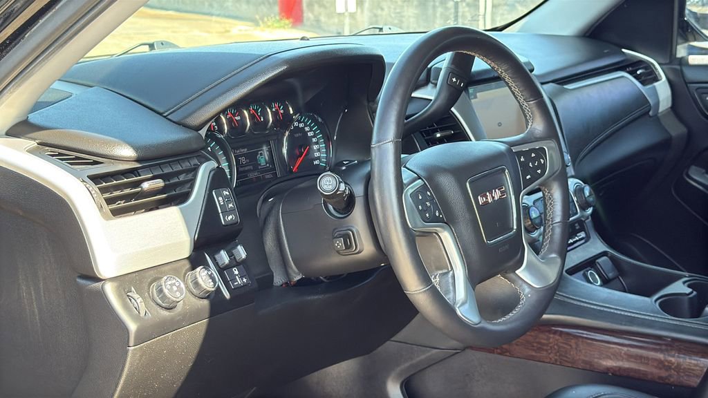 Used 2017 GMC Yukon SLT w/ Open Road Package AWD/4WD image 9