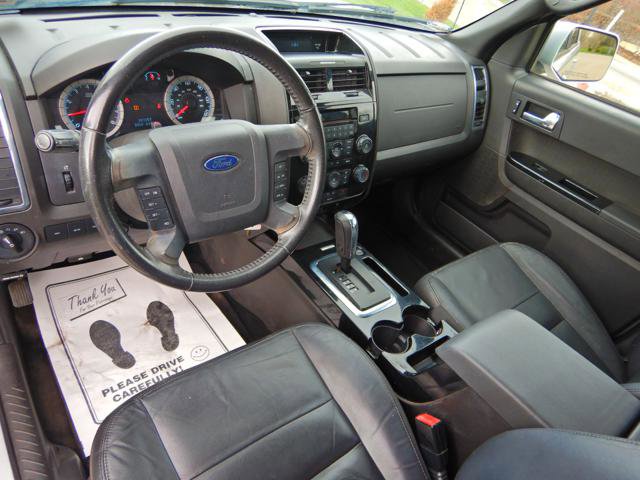 Used 2010 Ford Escape Limited image 12