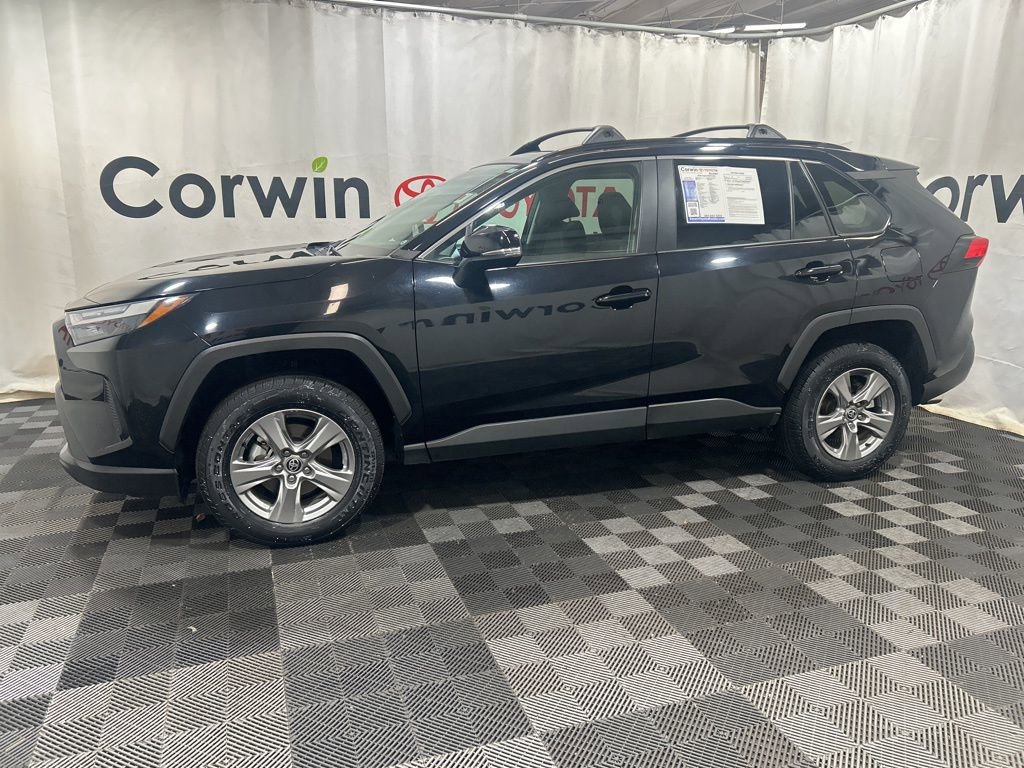 Used 2024 Toyota RAV4 XLE w/ Convenience Package image 4