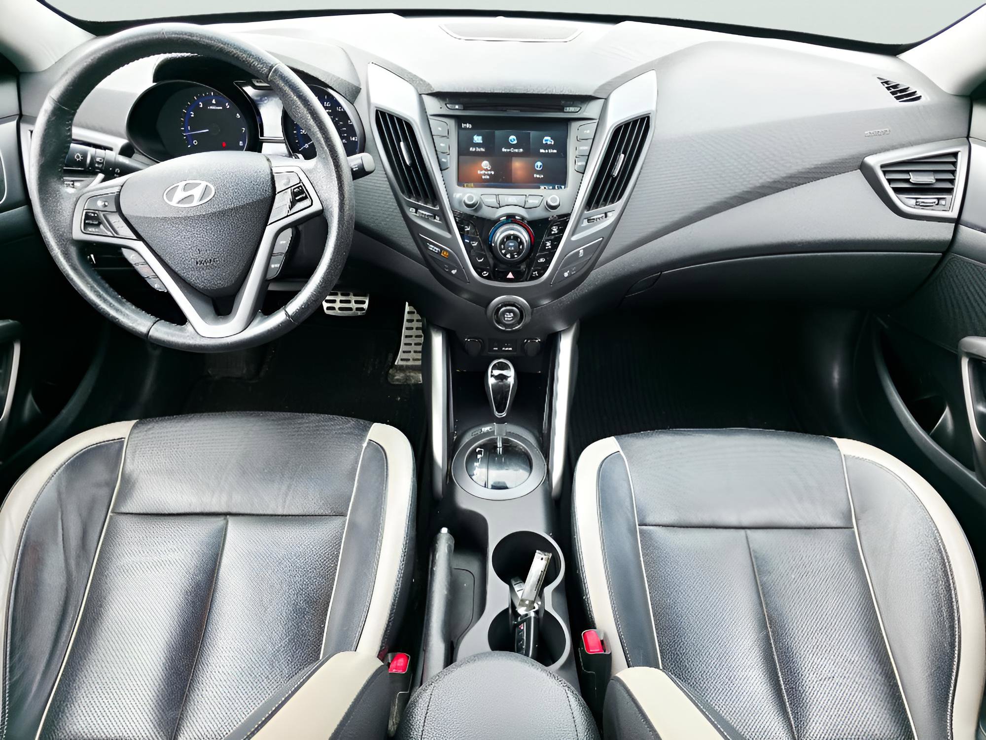 Used 2013 Hyundai Veloster Turbo FWD image 19