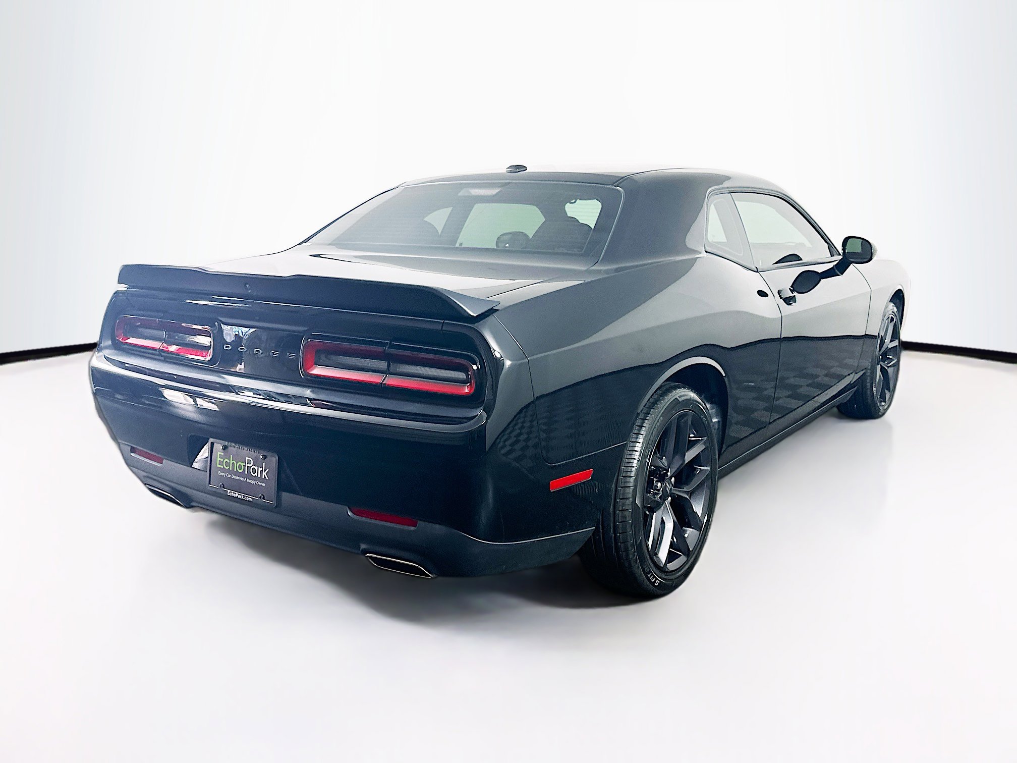 Used 2022 Dodge Challenger SXT w/ Blacktop Package image 9