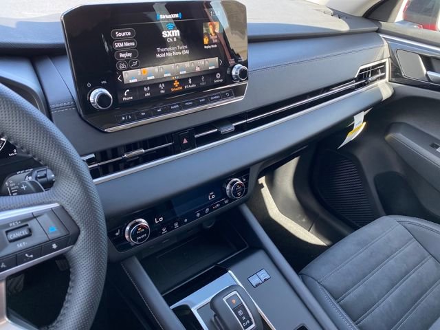 New 2026 Nissan Rogue SL image 15