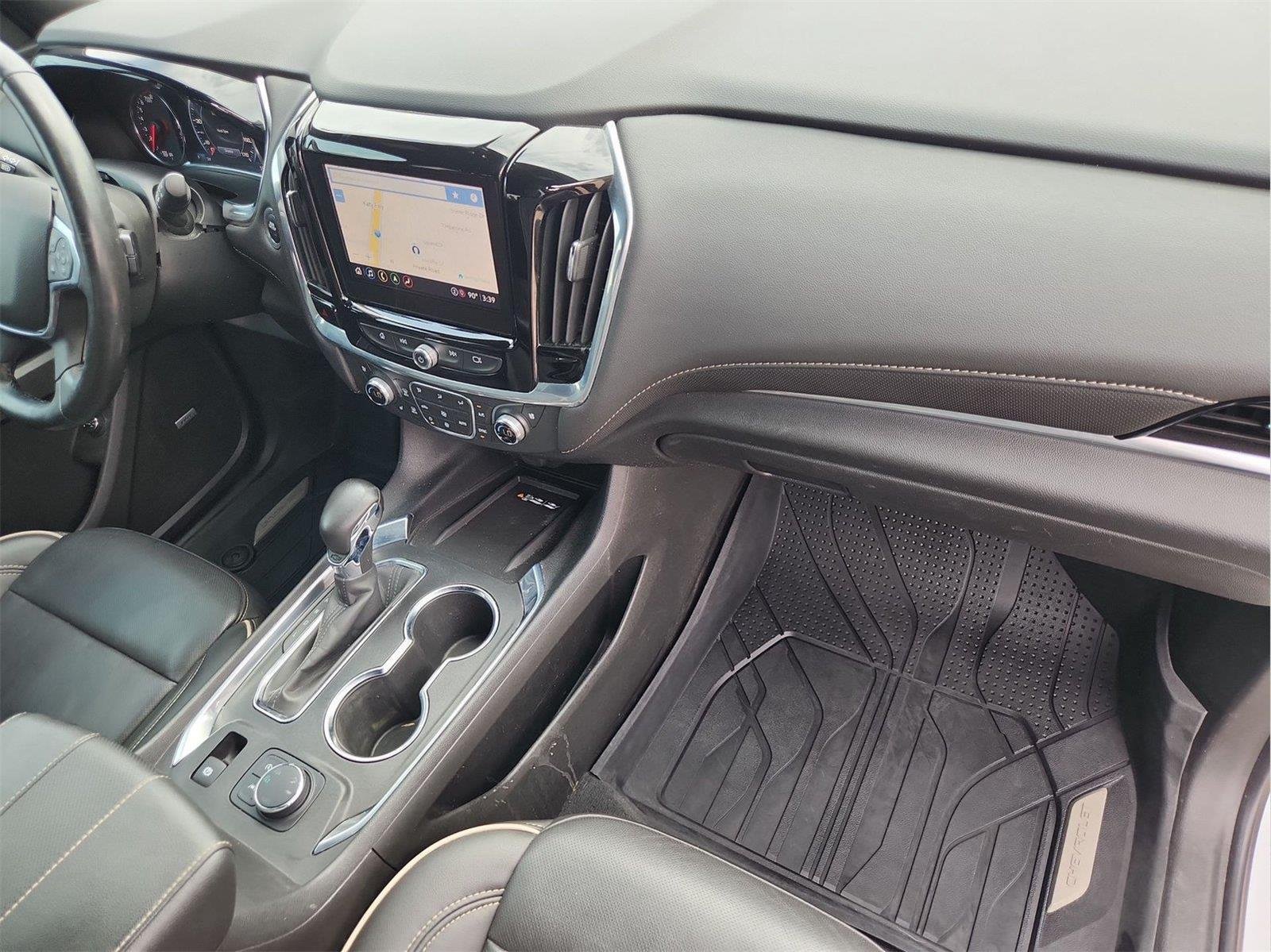 Certified 2022 Chevrolet Traverse Premier w/ Redline Edition AWD/4WD image 30