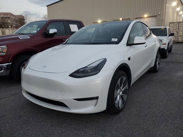 Used 2023 Tesla Model Y Long Range image 3