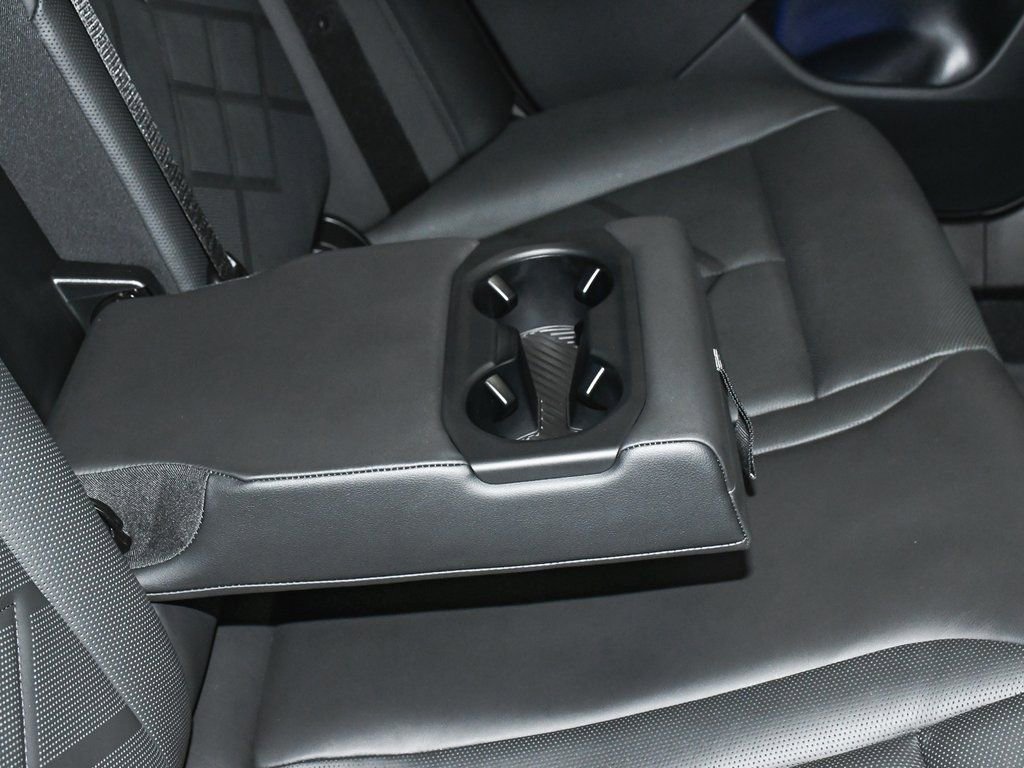 Used 2025 BMW i5 M60 w/ Executive Package image 66