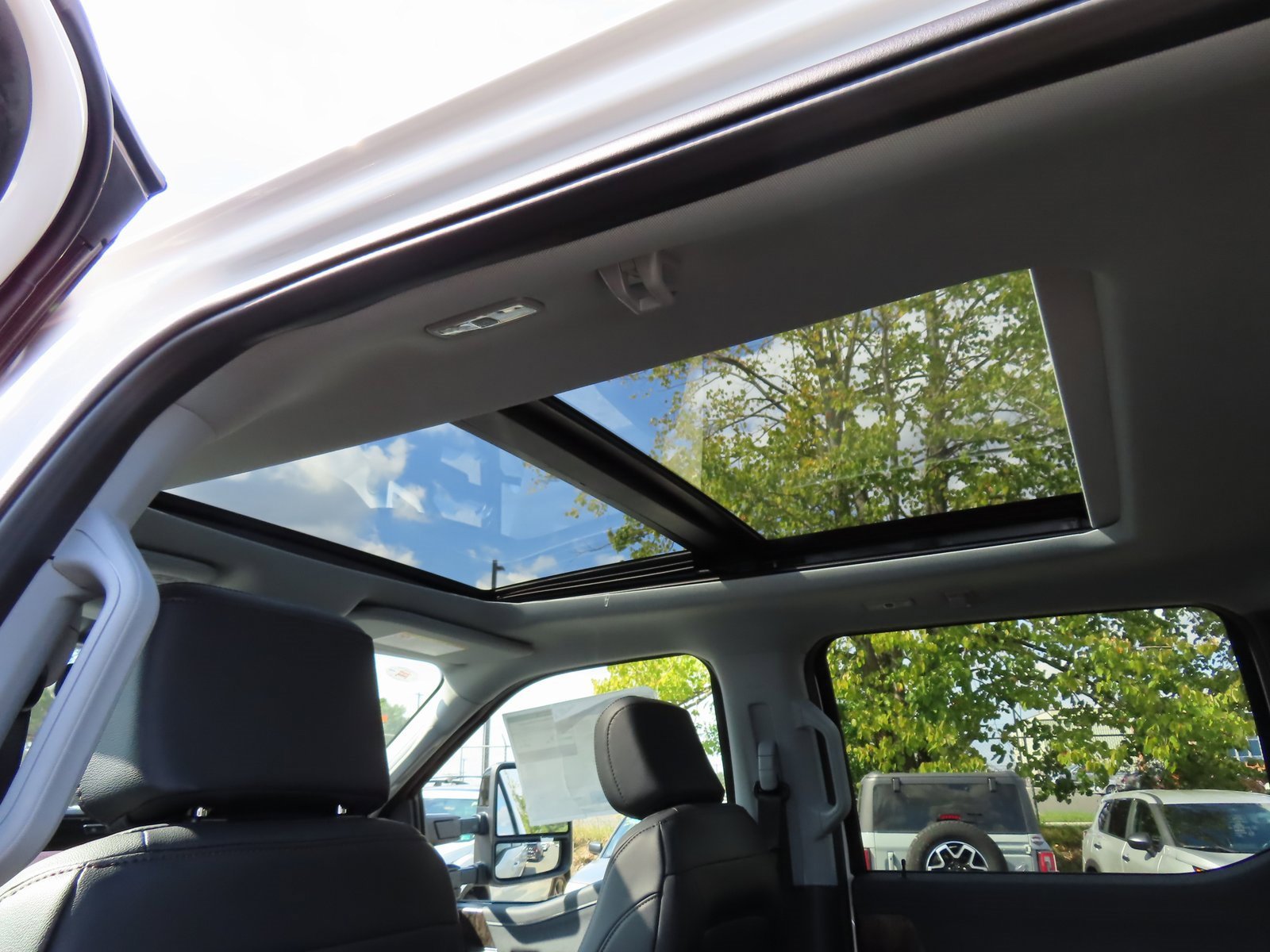 New 2026 Ford F250 Lariat w/ Tremor Off-Road Package image 20